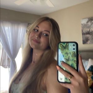 Meet your Posher, Anna